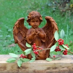 Cast Iron Kneeling Cherub