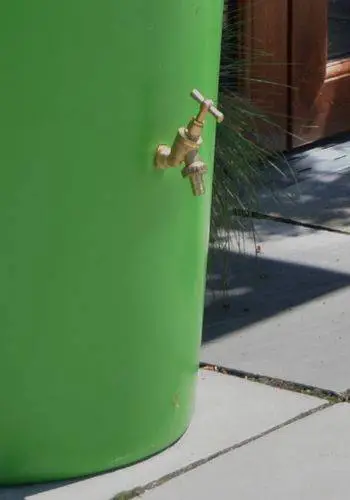 380L Garden Planter Water Butt Apple Green With Tap Kit & Diverter 2 380L Garden Planter Water Butt Apple Green With Tap Kit & Diverter - Image 2