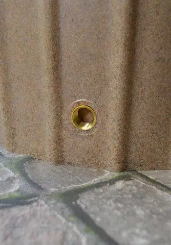 200 Litre Cosmo Water Butt Planter - Sandstone 5 200 Litre Cosmo Water Butt Planter - Sandstone - Image 5