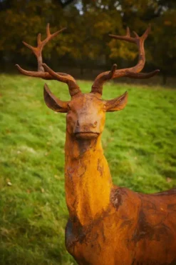 Cast Iron Majestic Stag Statue - Facing Left