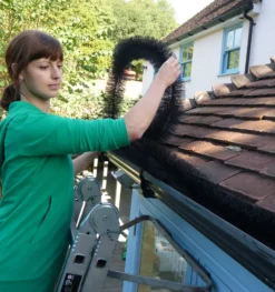 Black Hedgehog Gutter Brush (8m X 100mm)