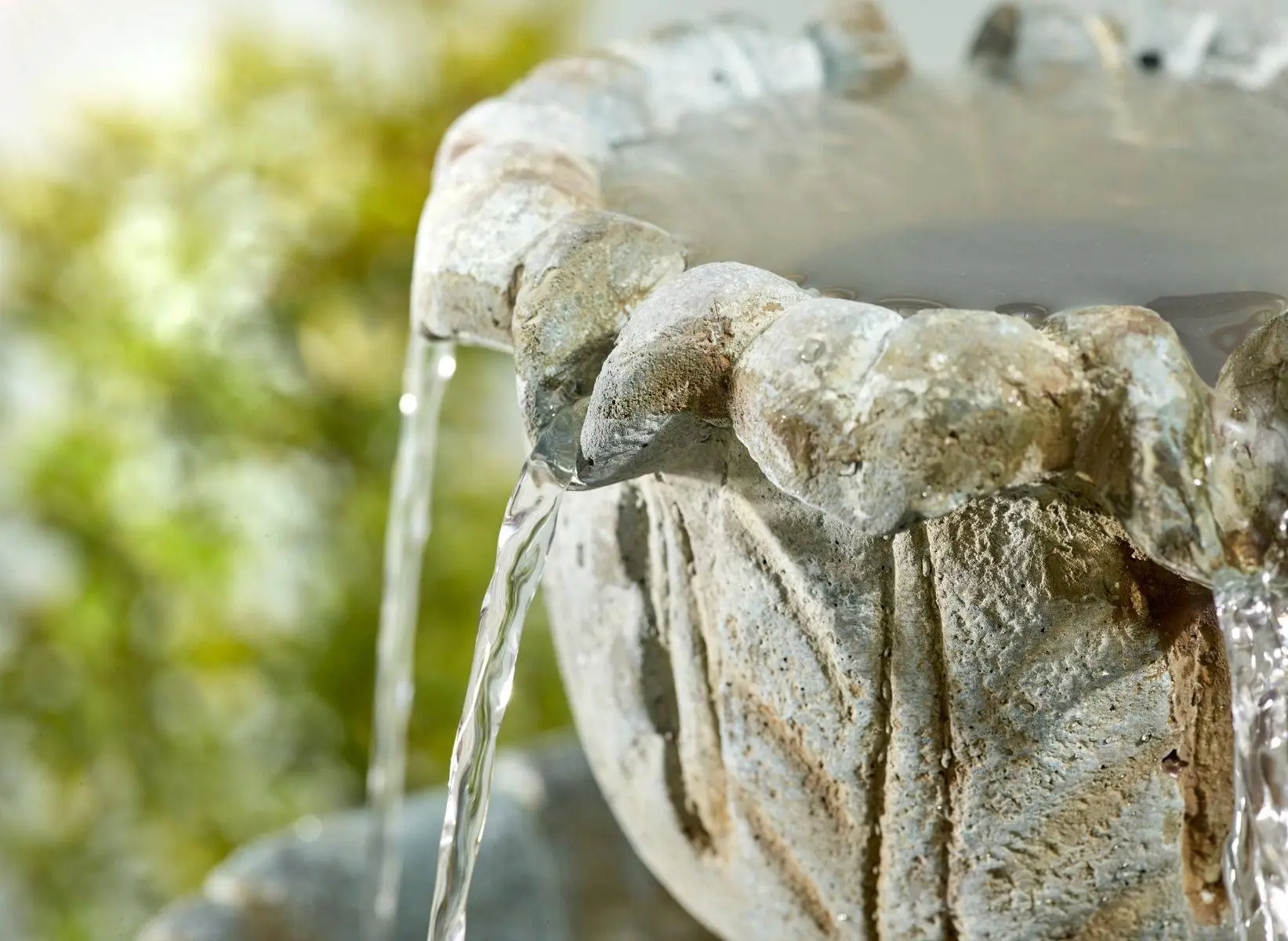 Lioness Fountain Water Feature - Natural Stone Effect 9 Lioness Fountain Water Feature - Natural Stone Effect - Image 9