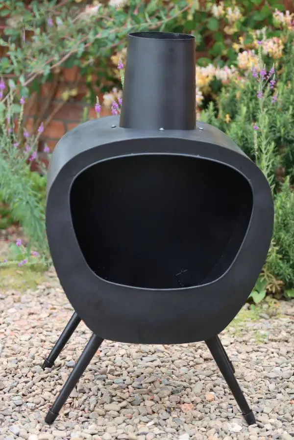 Stella Chimenea - Mid-Century Retro Design In Black 2 Stella Chimenea - Mid-Century Retro Design In Black - Image 2